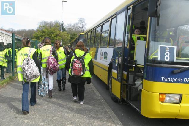 Gilets fluos pour les élèves transportés